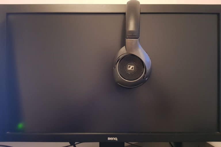 How to Fix Headphones Not Working with a Computer Ear Rockers