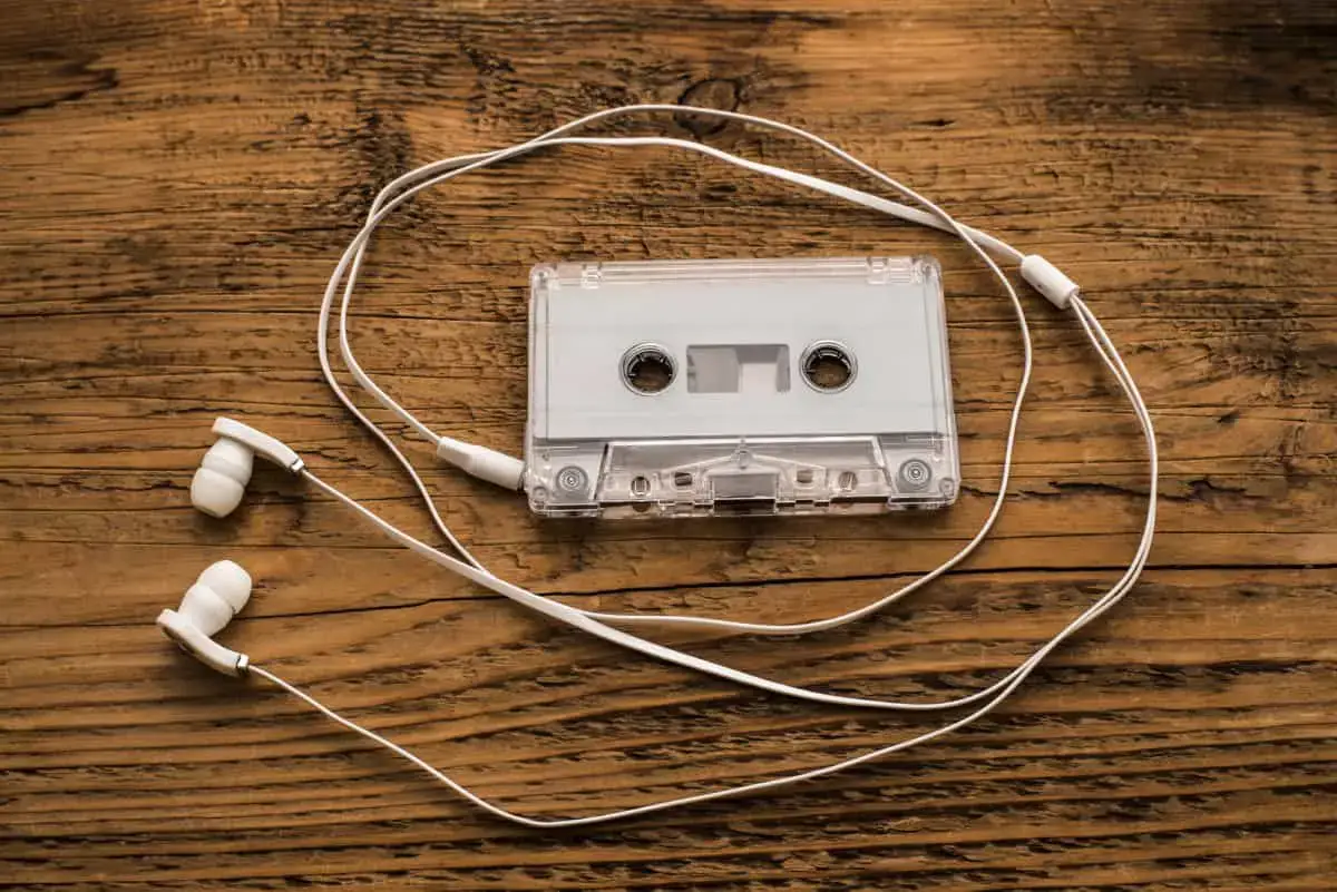 How Long Should Earbuds Last? – Ear Rockers How Long Should Earbuds Last? – Ear Rockers