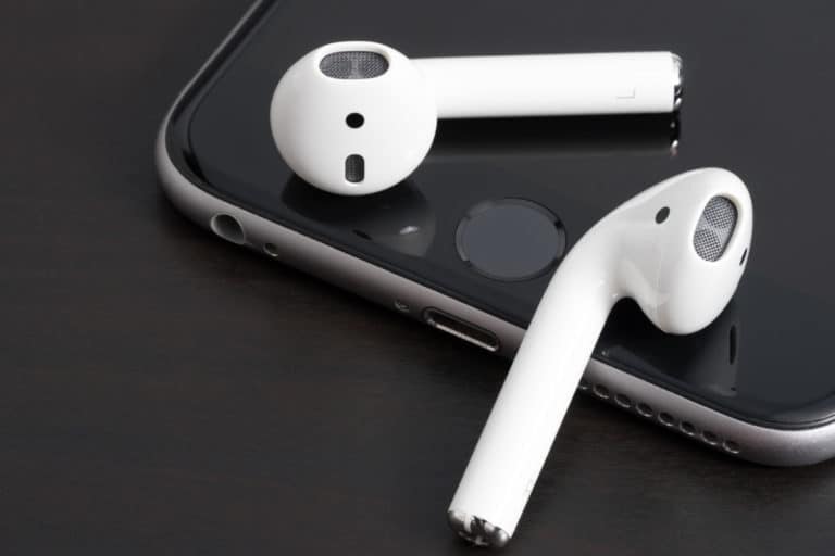 Do Apple Earbuds Work on Android? (And common issues) â Ear Rockers