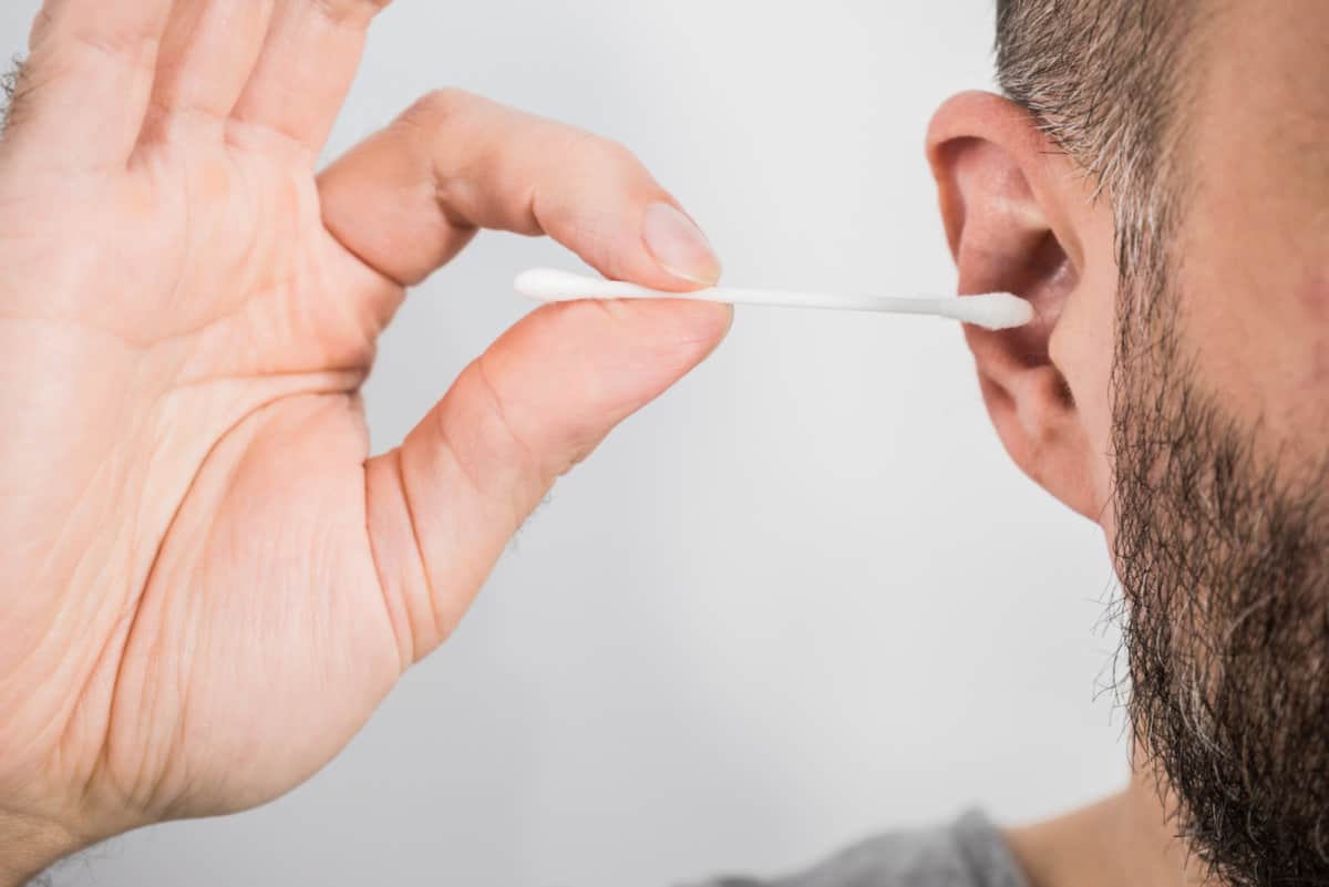 Do earbuds cause ear wax build-up? (and what to do about it) – Ear Rockers