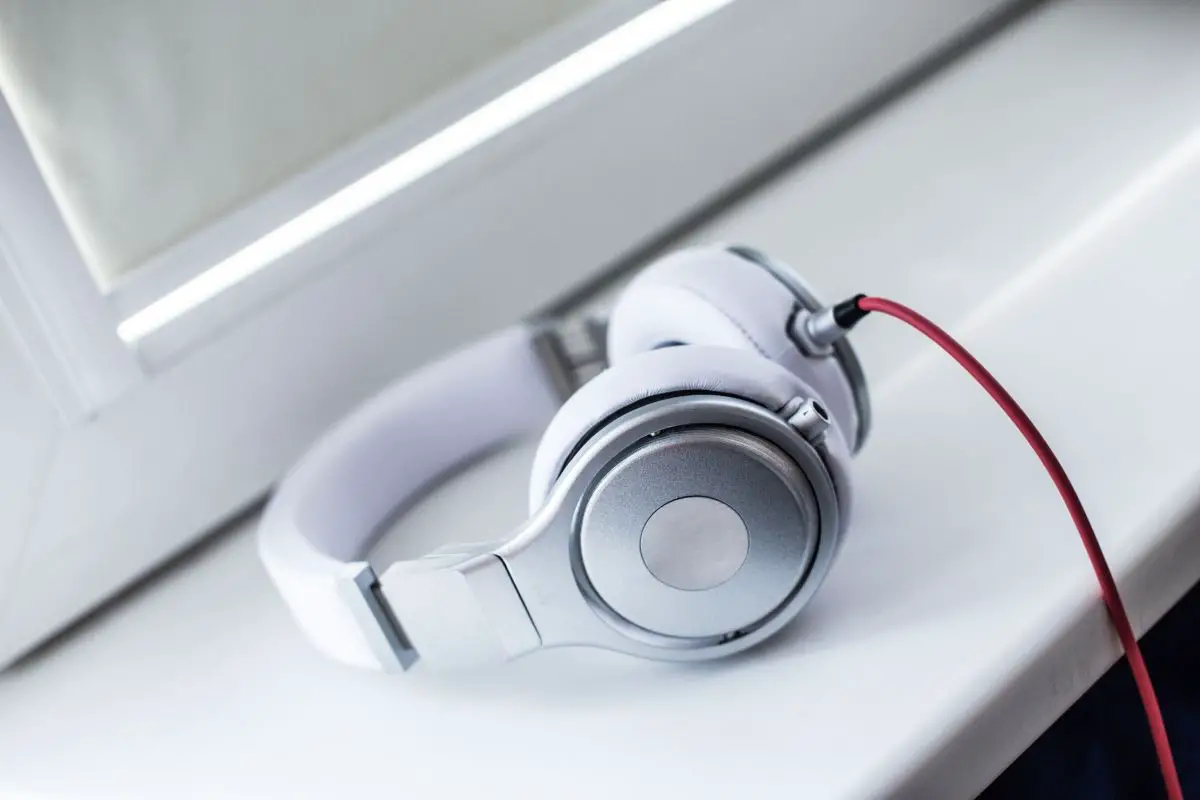 Best Headphones that are both Wired and Wireless