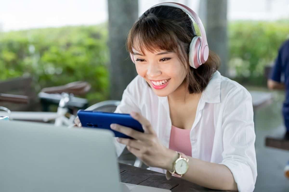 best headphones for mobile