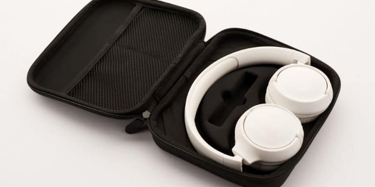 11 Tips to Stop Headphone Wires from Twisting and Tangling