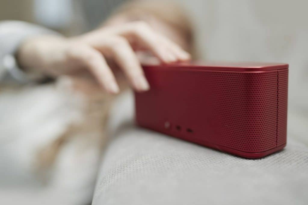 Do wireless speakers require power? (And how much?) Ear Rockers