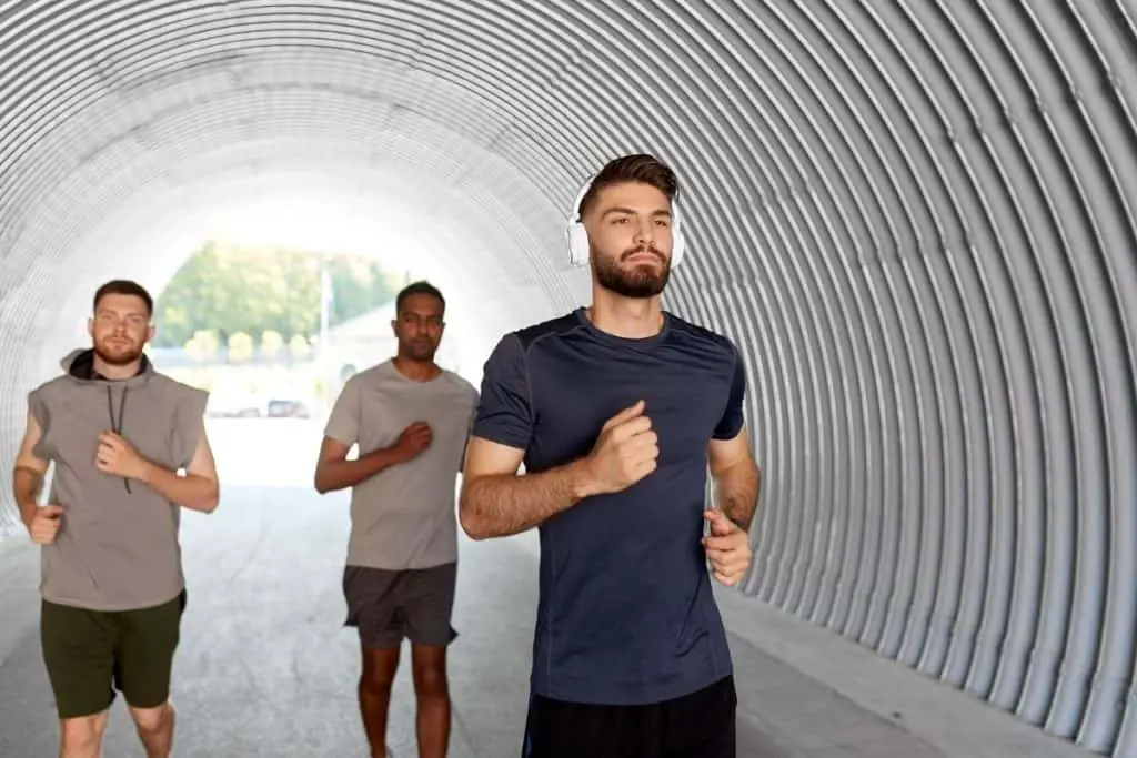 Running With Headphones vs Earbuds (Pros & Cons) Ear Rockers