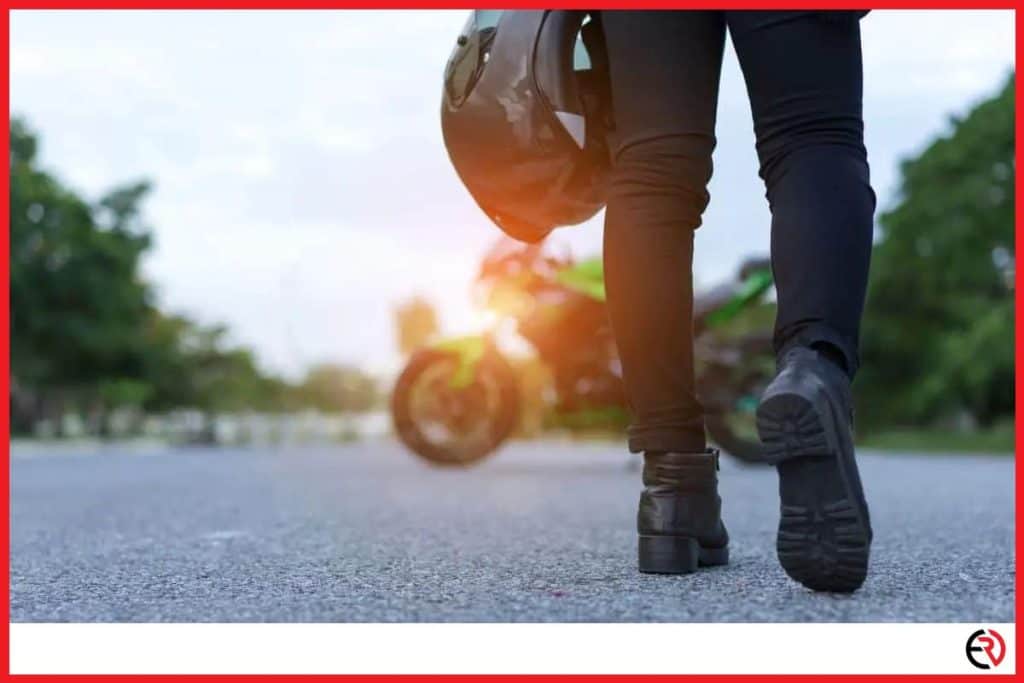 Can you Wear Headphones While Riding a Motorcycle? Ear Rockers